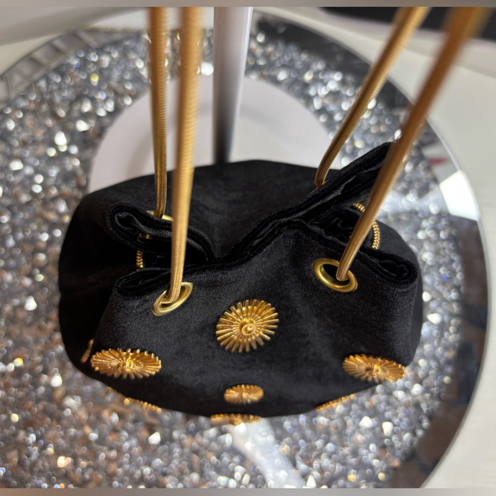 Embellished Velvet Bucket Bag NIP - Picture 8 of 13